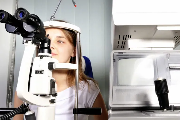 Lentile de contact pentru astigmatism