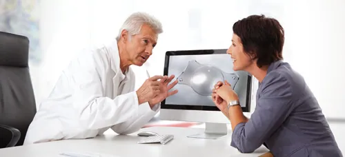 Implant de cristalin artificial în scop refractiv